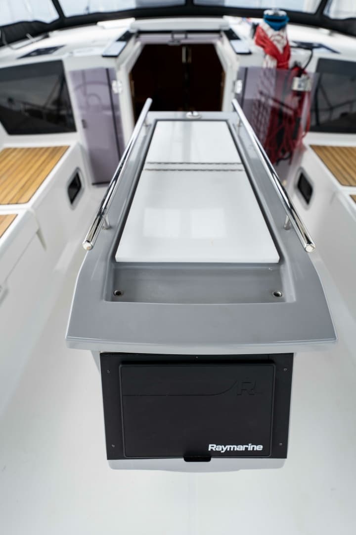 2017 Beneteau Oceanis - Image 8