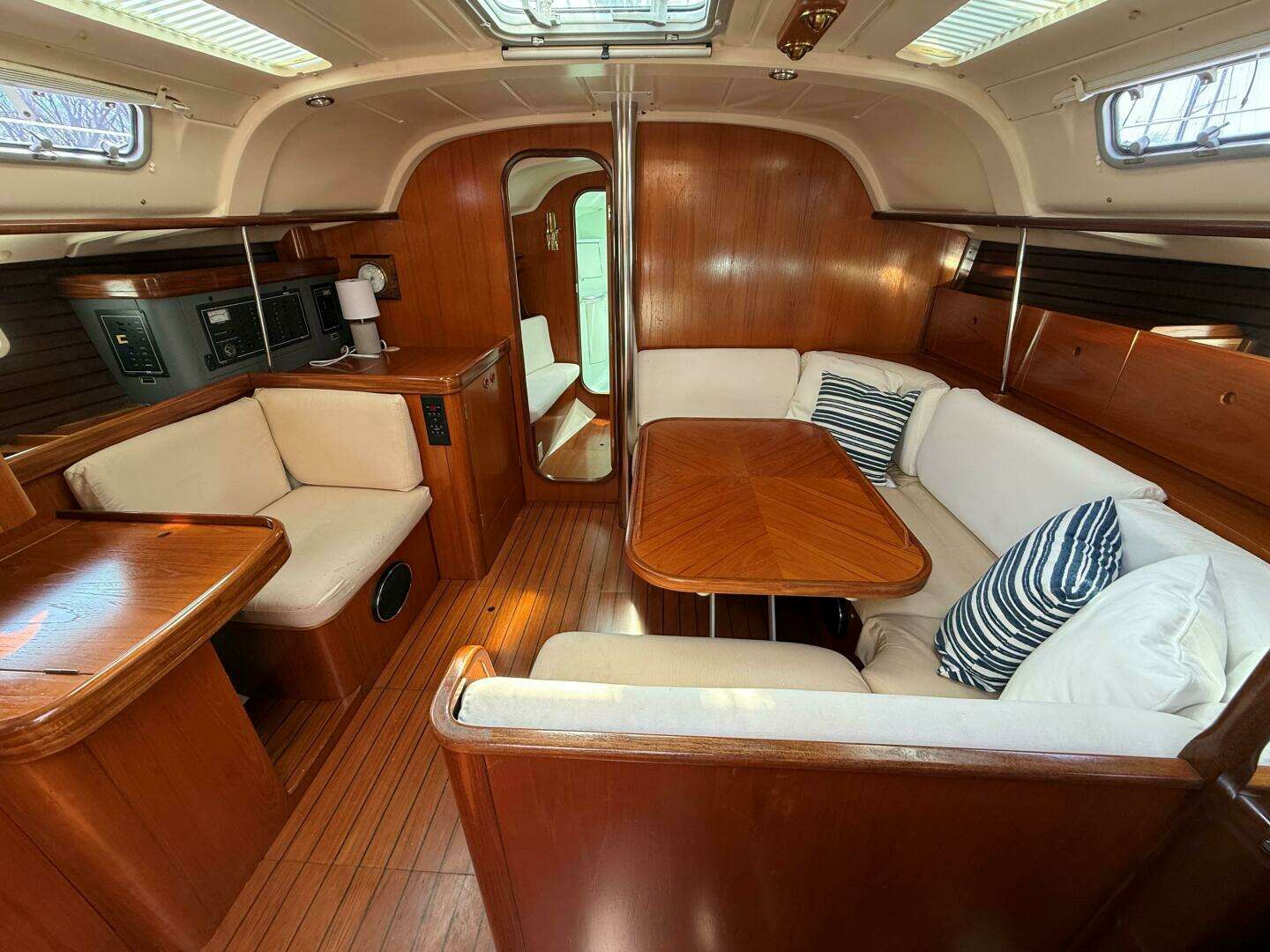 1993 Beneteau Oceanis 400 - Image 11