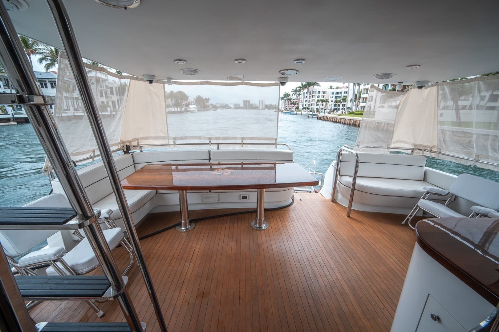 2000 Lazzara Yachts 76 Skylounge - Image 63