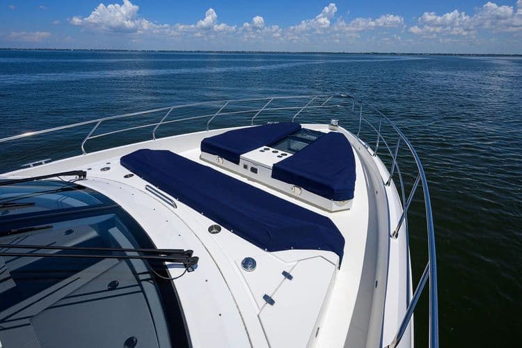 2018 Cruisers Yachts 60 Fly - Image 15