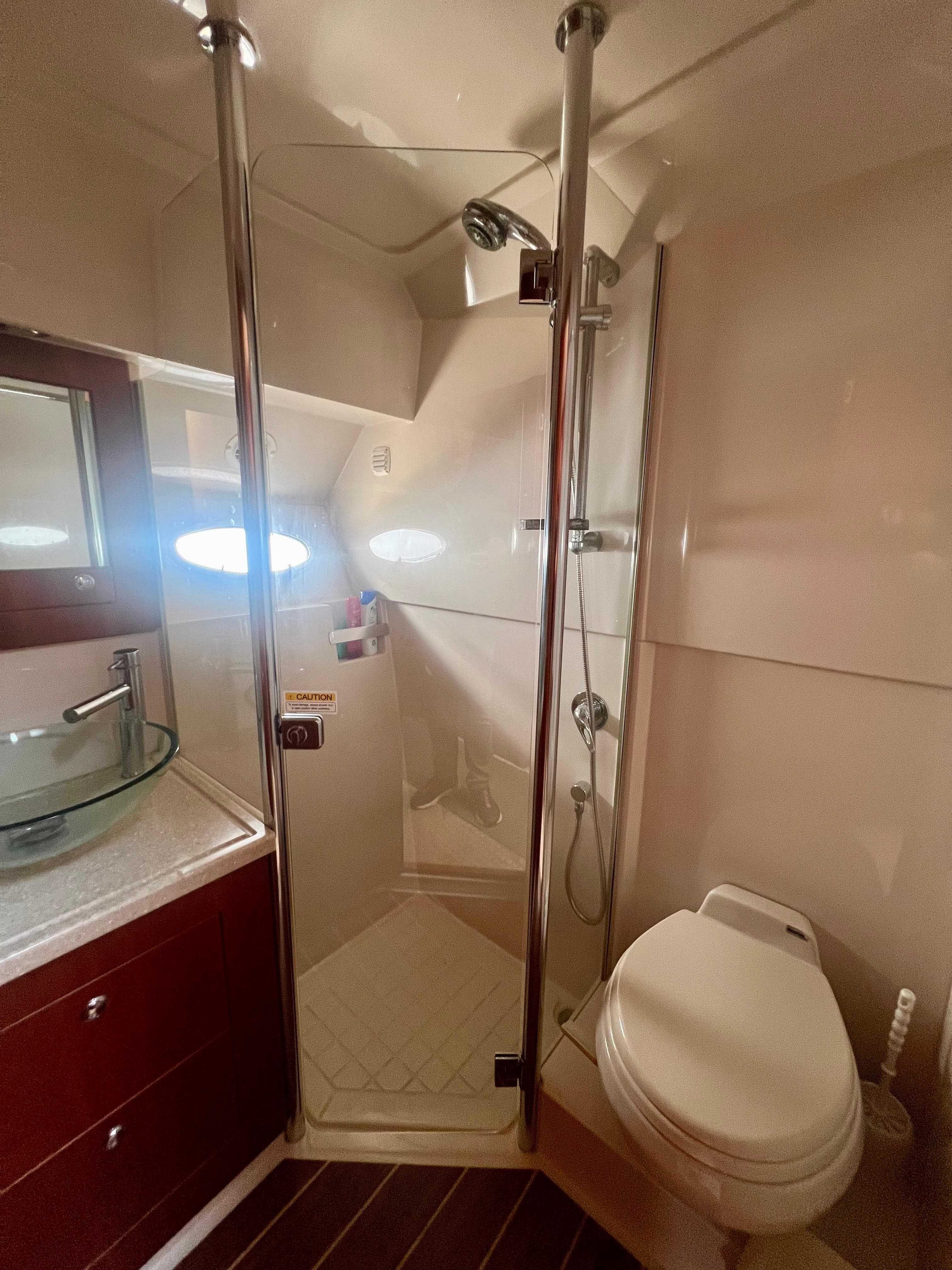 2008 Riviera 4700 Sport Yacht - 56