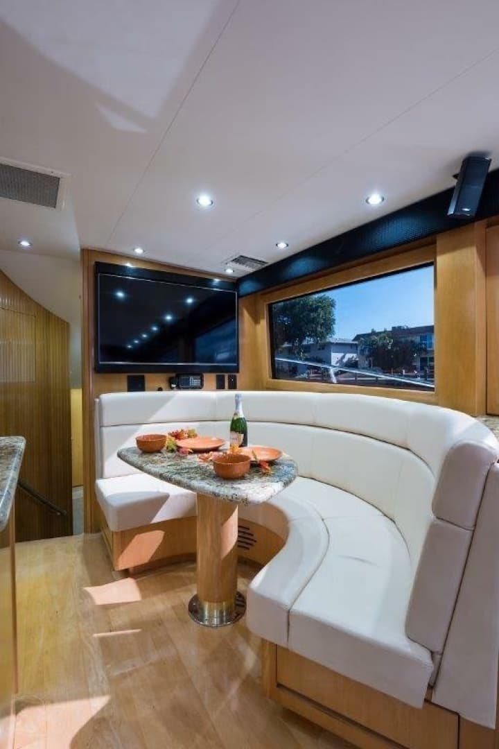 2000 Hatteras 60 Convertible - Image 34