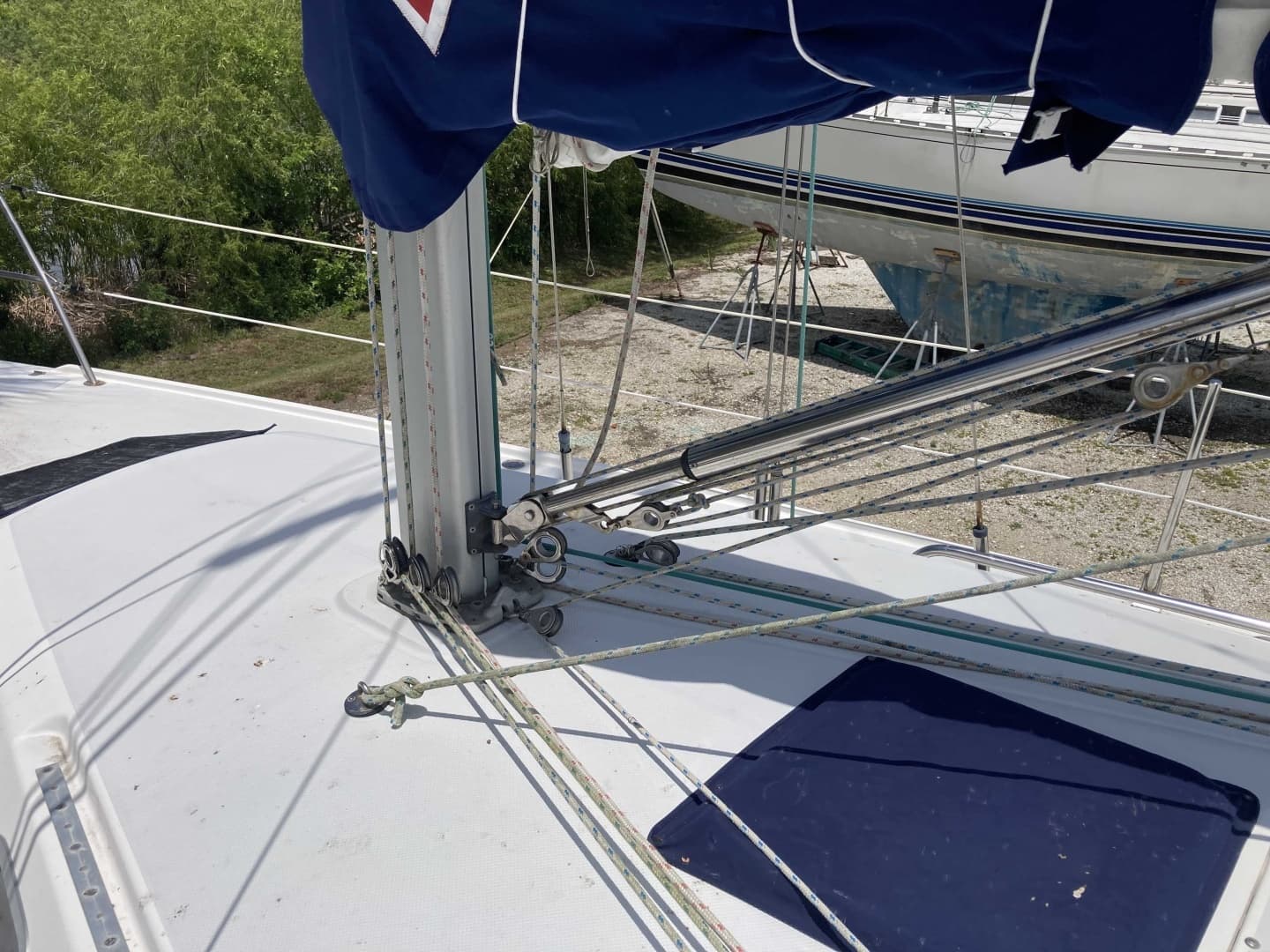 2003 Catalina 320 - Image 7