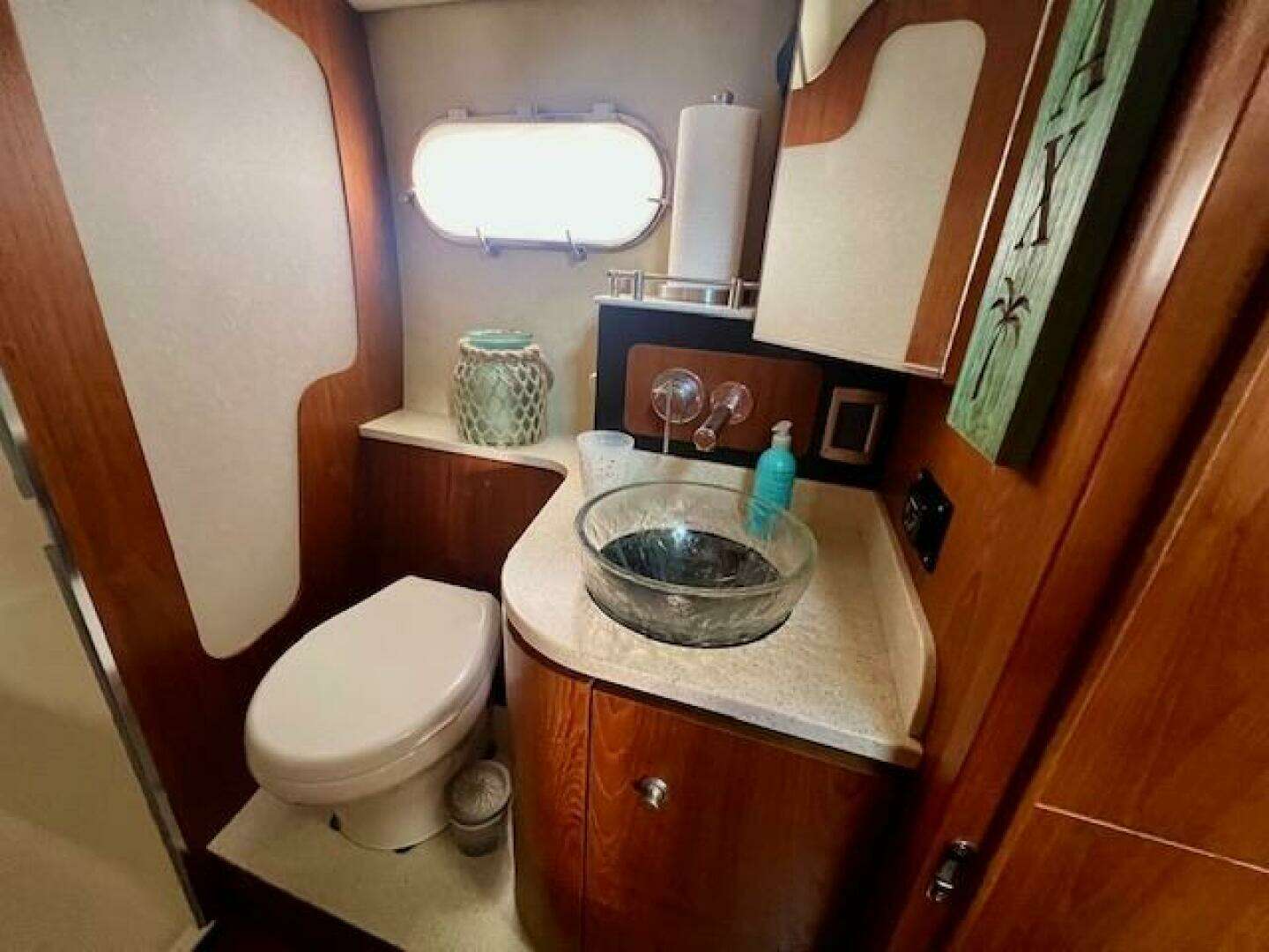 2007 Tiara Yachts 3900 Sovran - Image 23