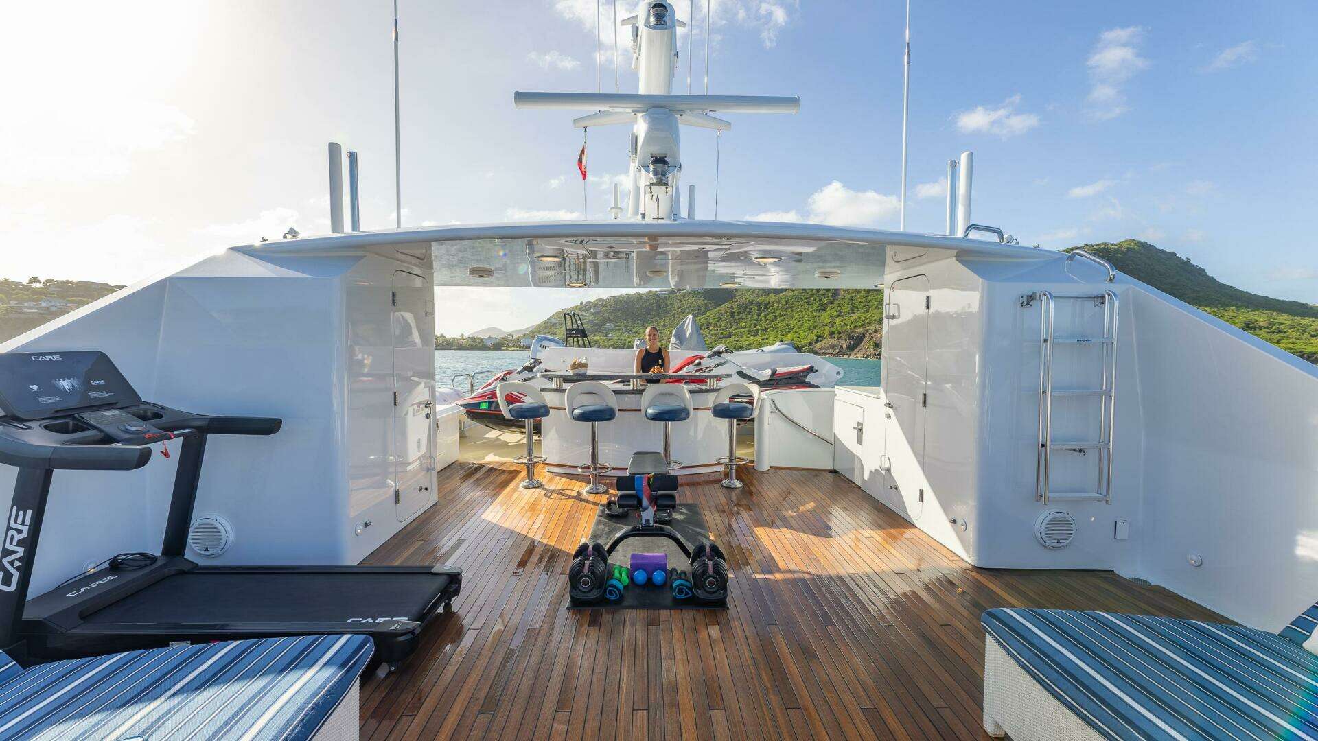 2001 Trinity Yachts Tri-Deck MY - Image 26