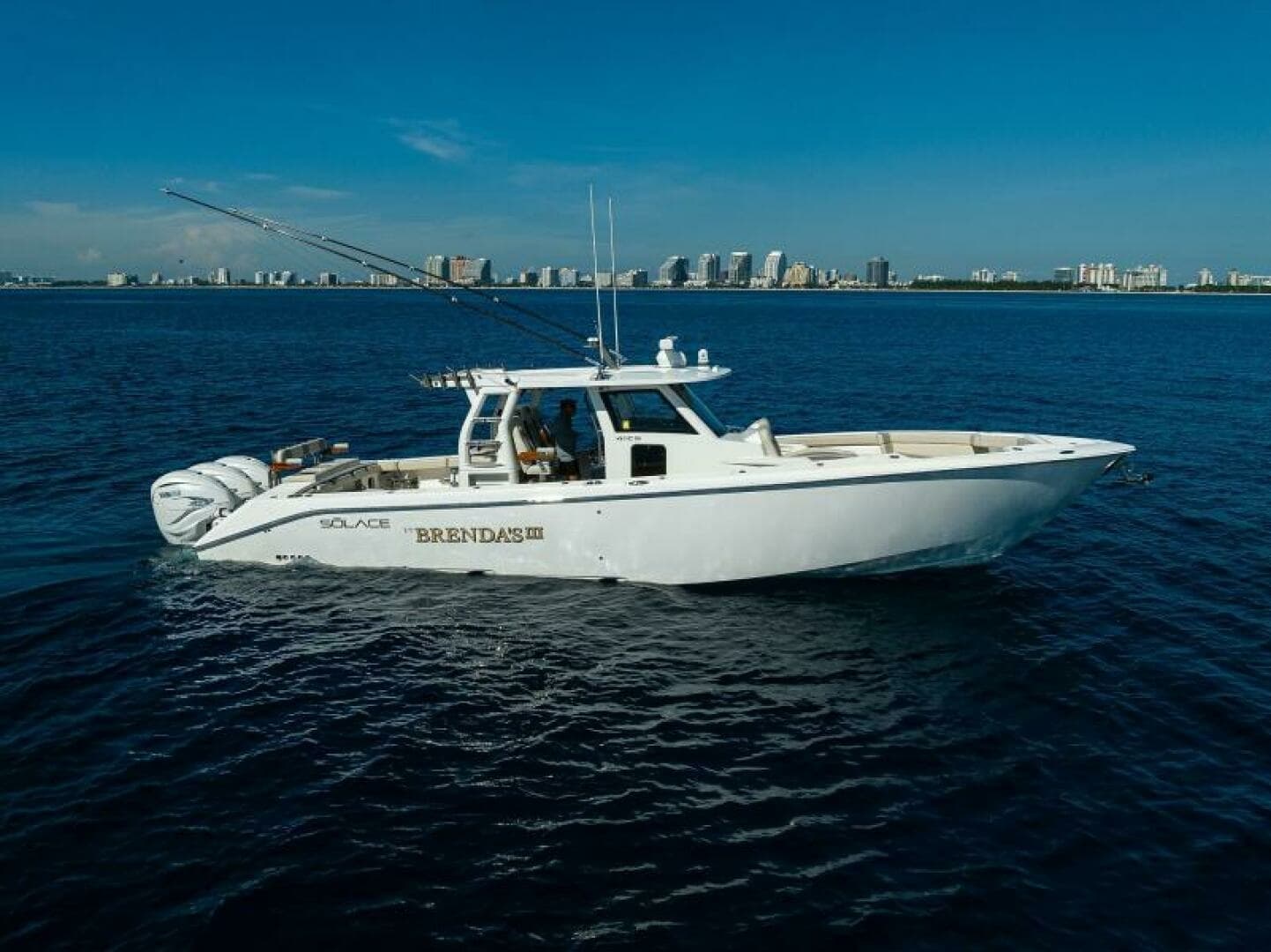 2021 Solace Center Console - Image 24