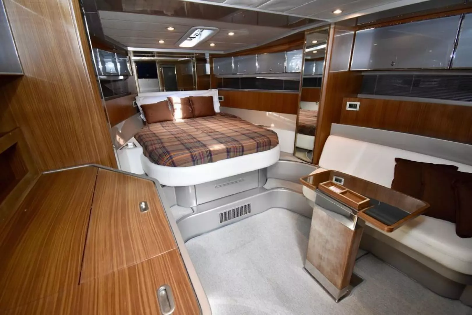 2006 Riva Rivarama - Image 28