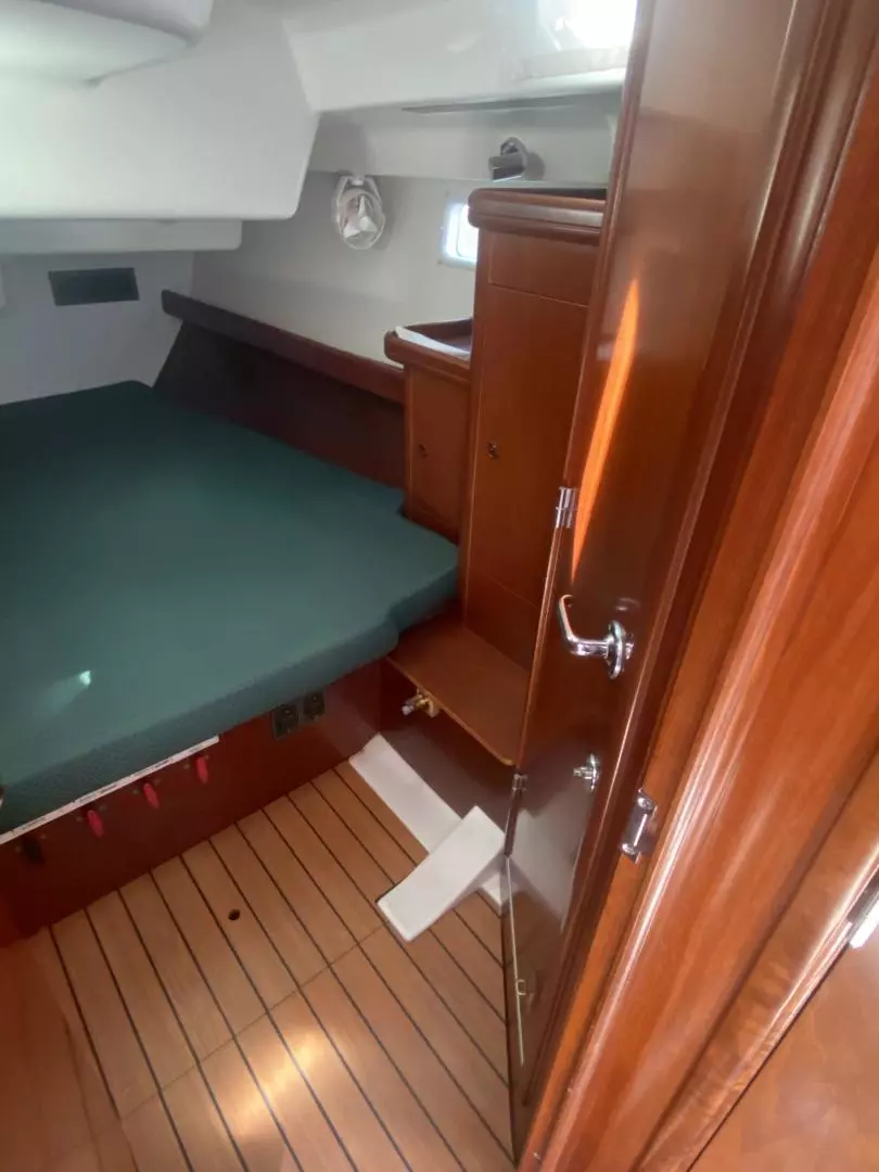 2004 Beneteau 473 - Image 49