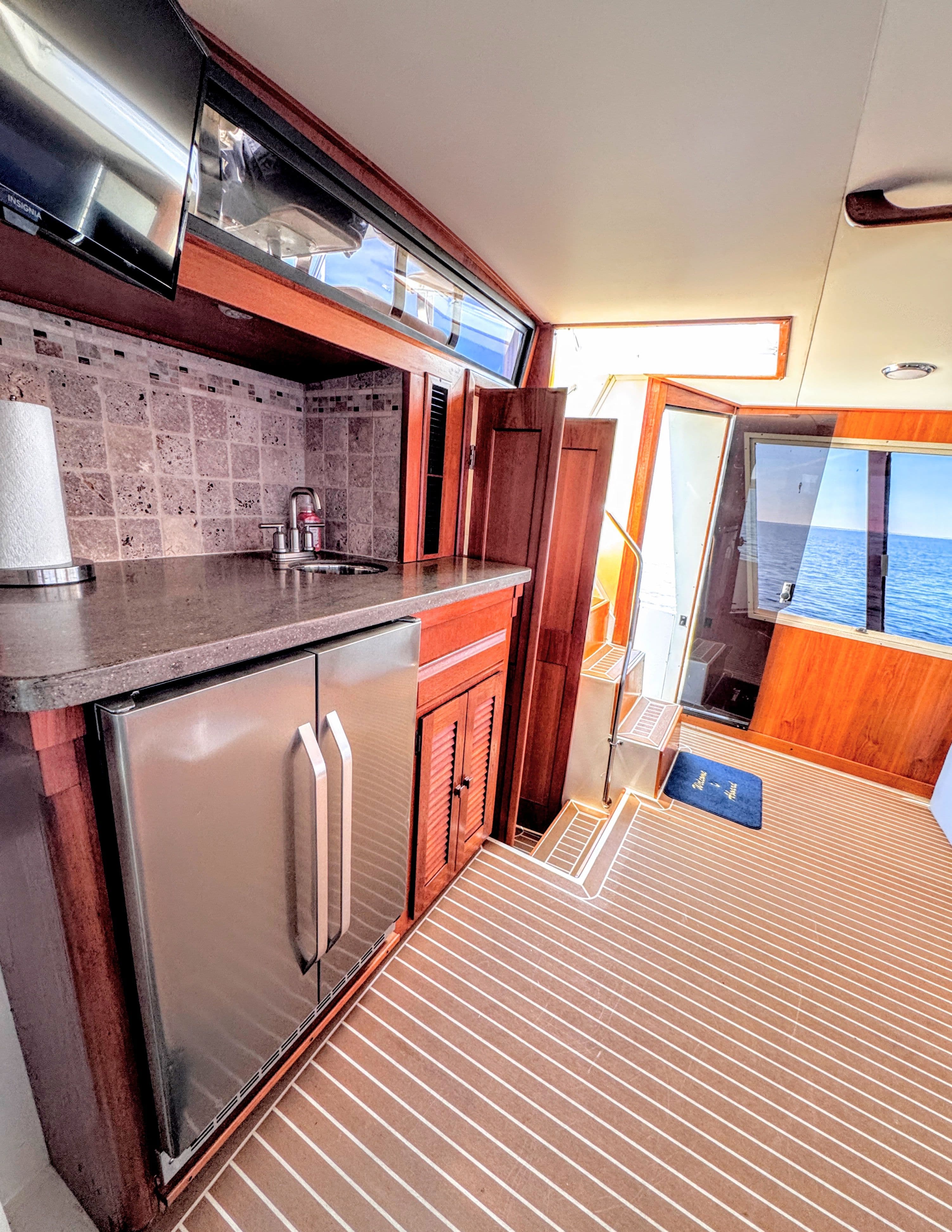 1987 Viking 48 MOTORYACHT - 17