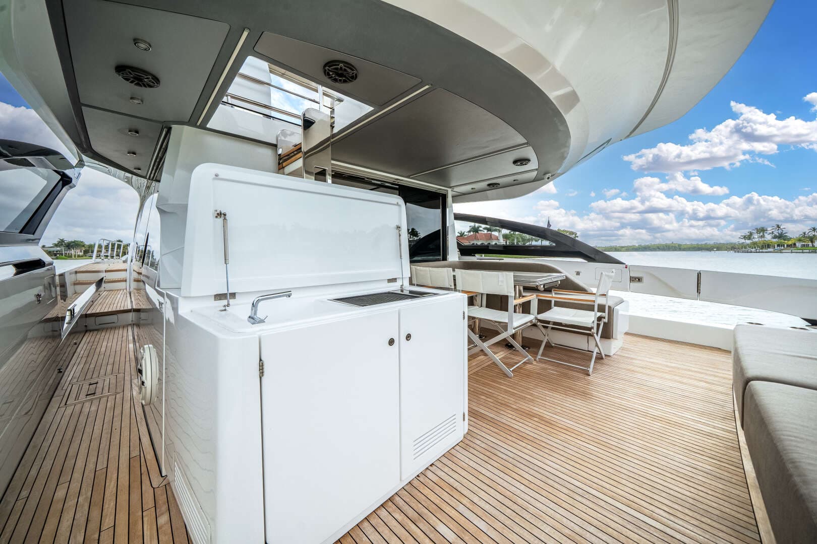 2020 Azimut S8 - Image 21