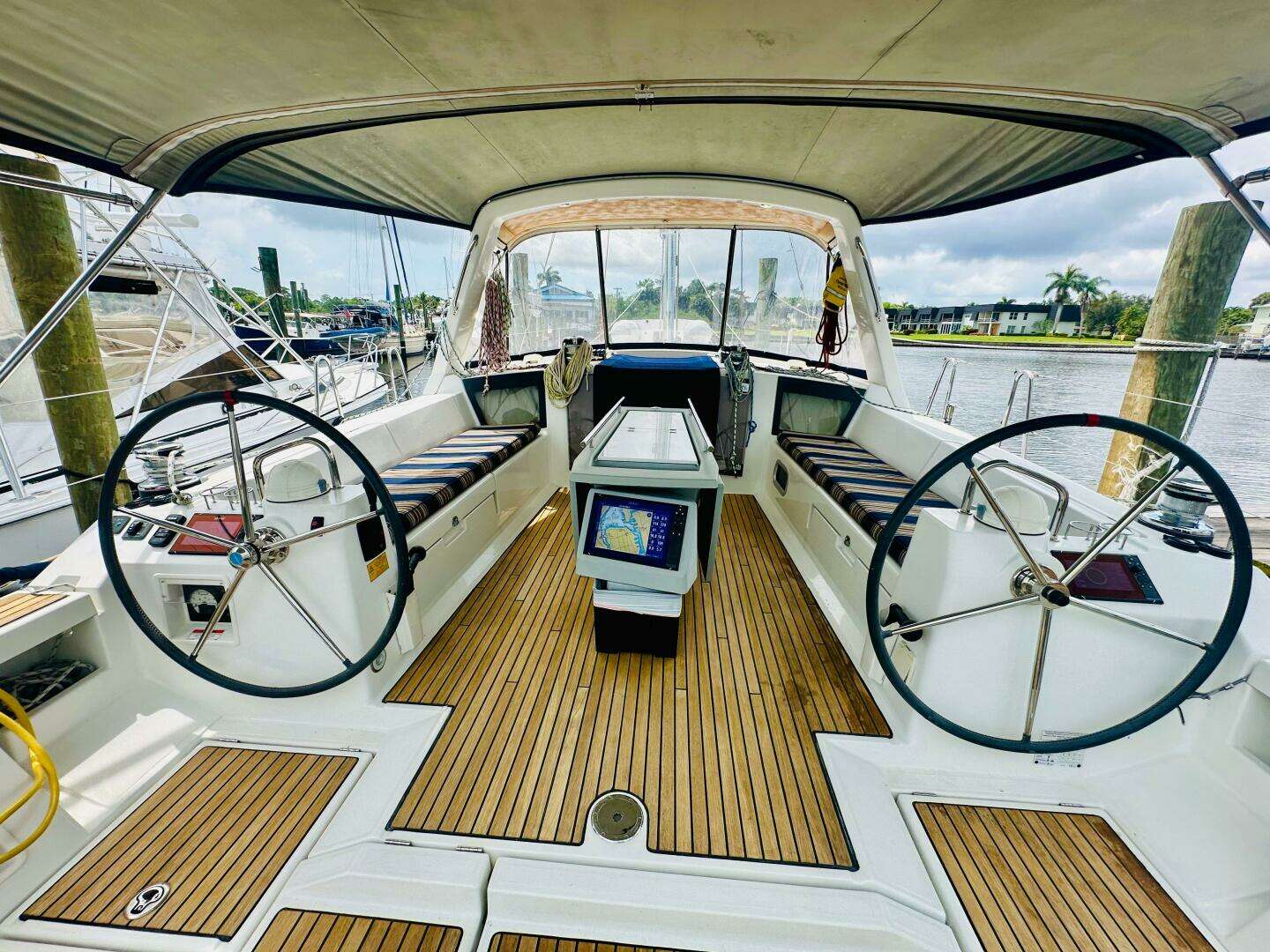 2015 Beneteau Oceanis 45 - Image 26