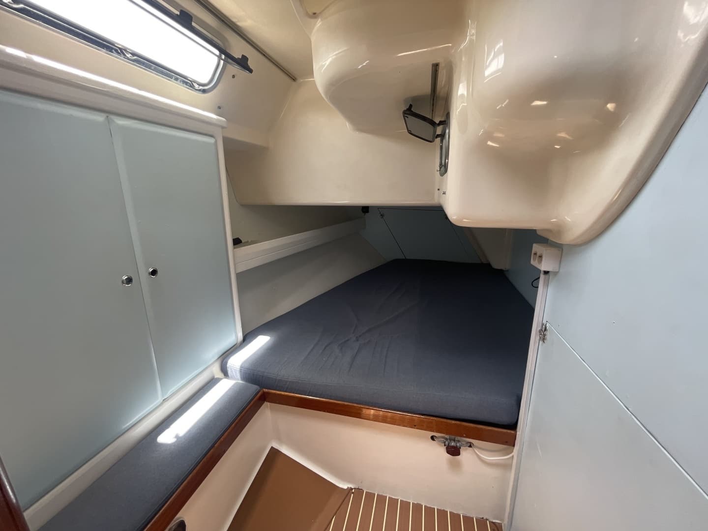 2001 Bavaria 50 - Image 25