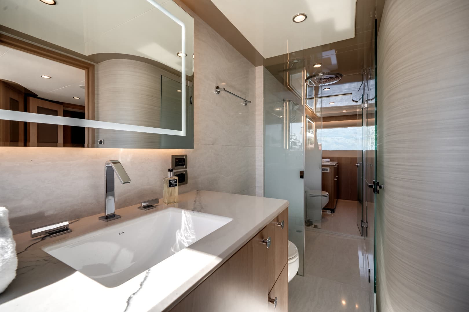2025 Ocean Alexander 28L - Image 41