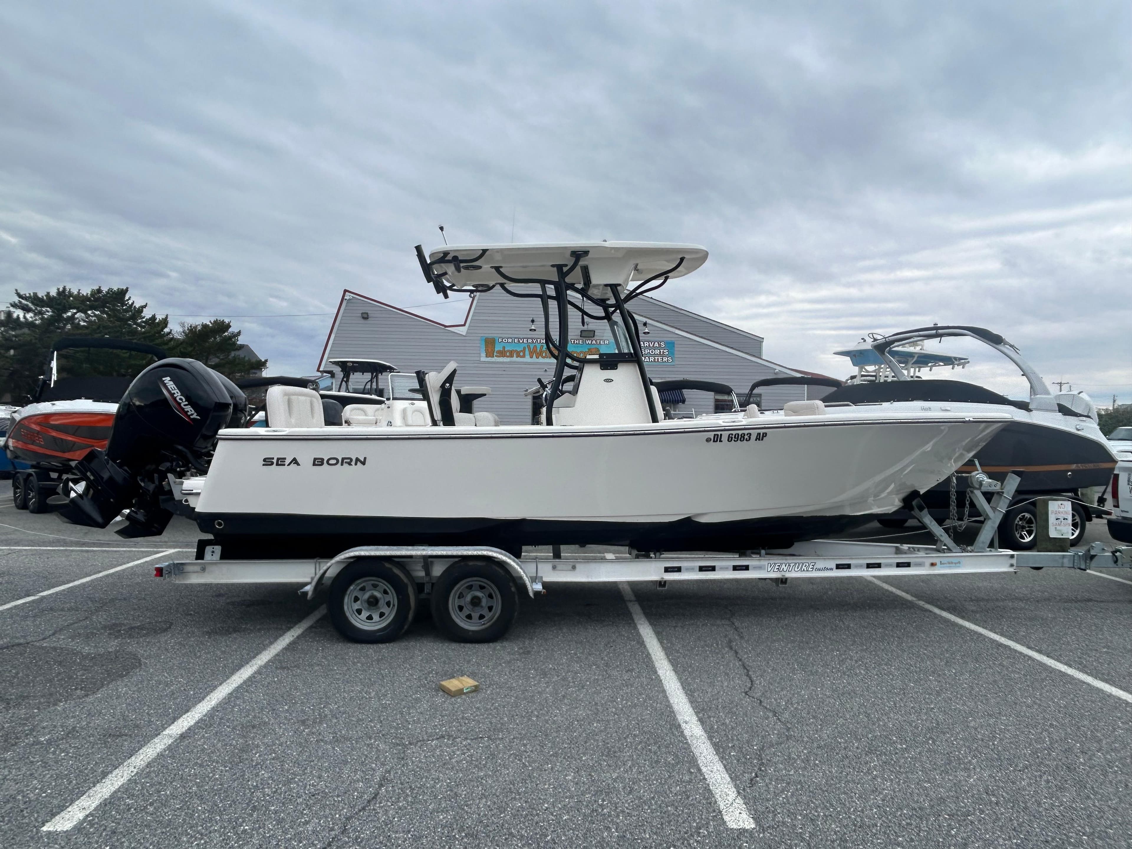 2024 Sea Born LX24 Center Console