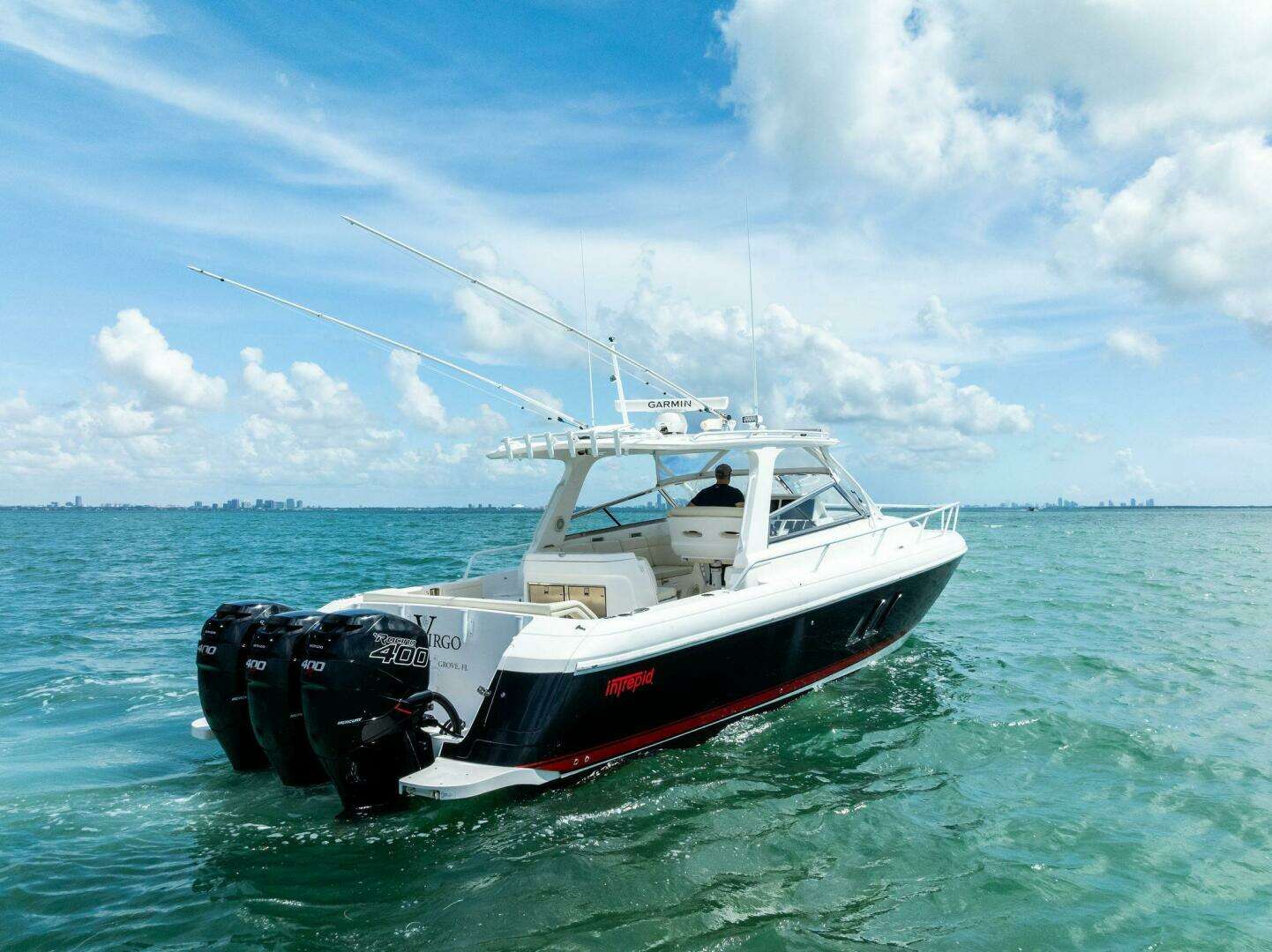 2018 Intrepid 430 Sport Yacht - Image 4