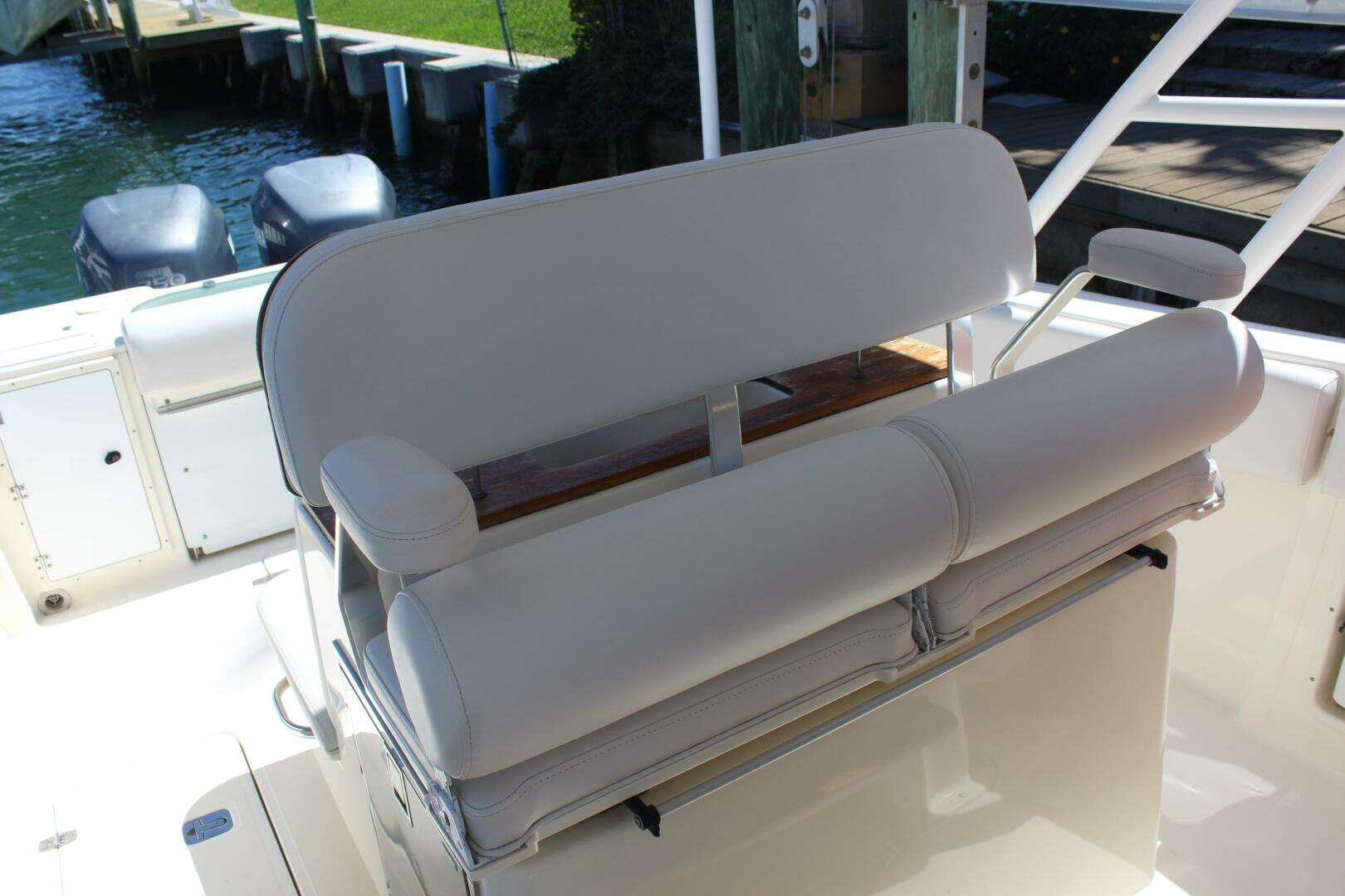 2008 Pursuit 3100 Sport - Image 25