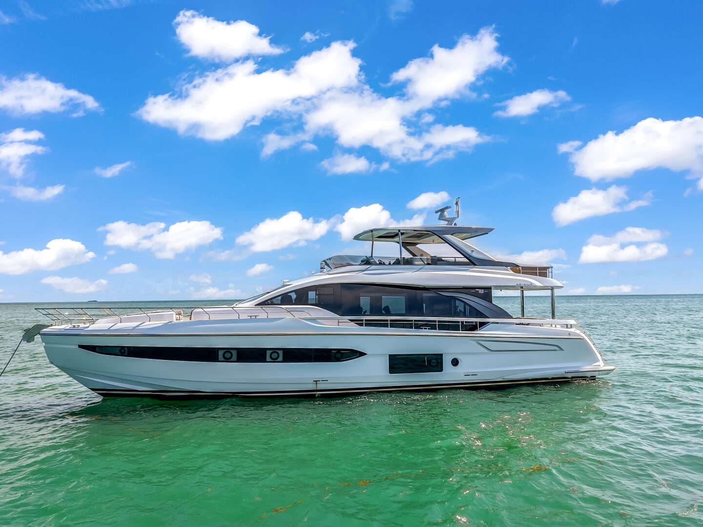 2025 Azimut 78 FLY - Image 4
