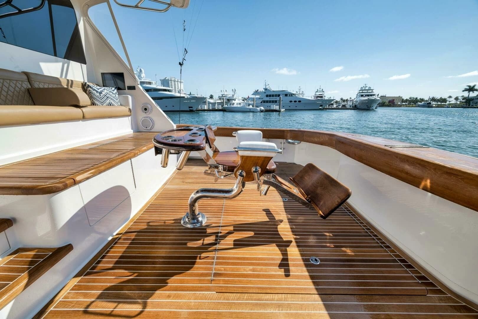 2011 Viking 76 Enclosed Bridge - Image 57