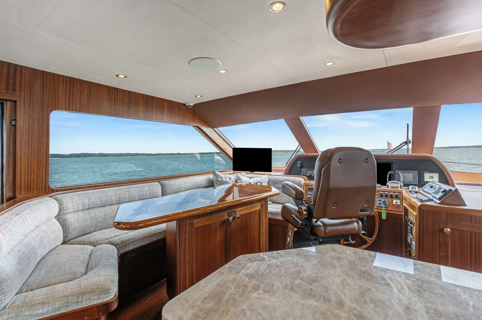 2013 Ocean Alexander 65 PILOTHOUSE - Image 27