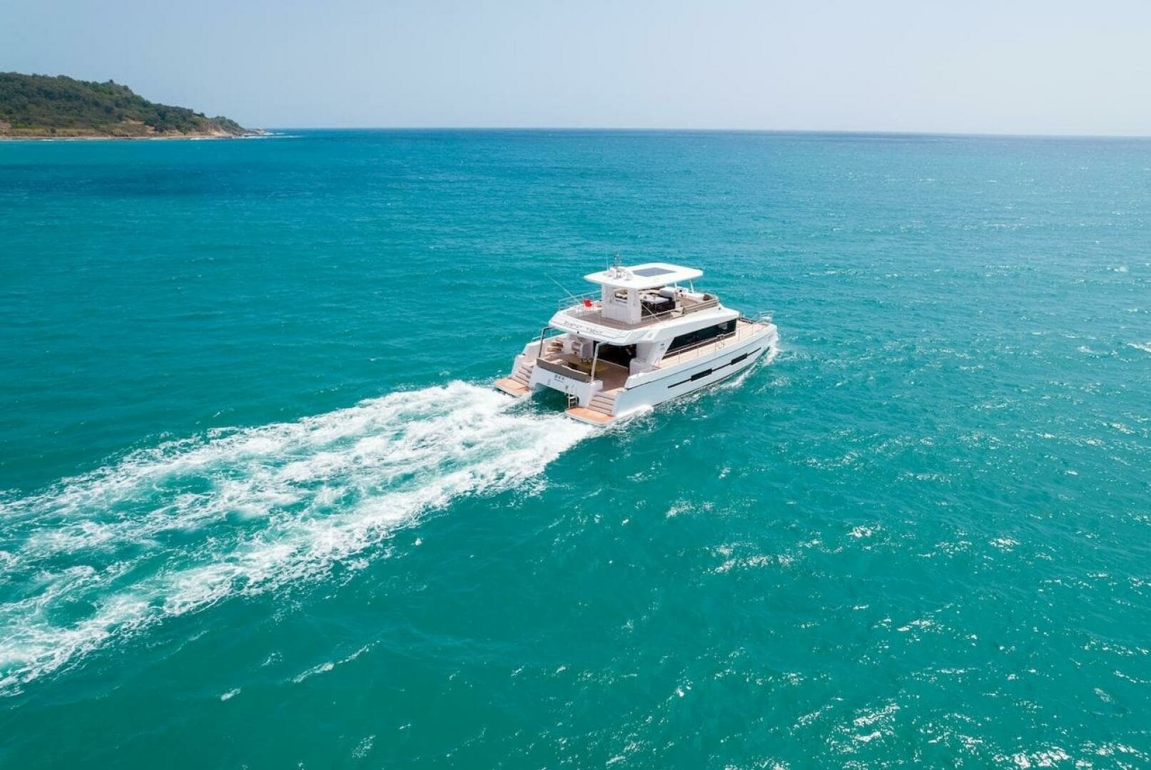 2026 Diamond Yachts EF56 Power Catamaran - Image 4