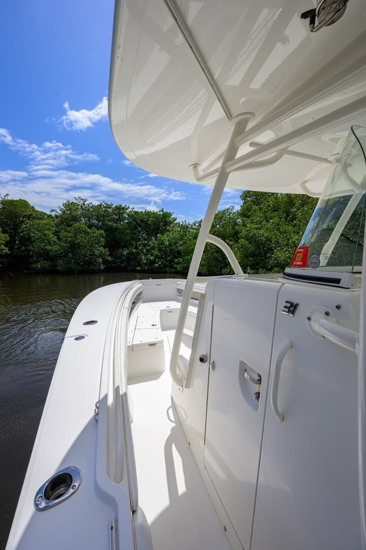 2019 Regulator Center Console - Image 12