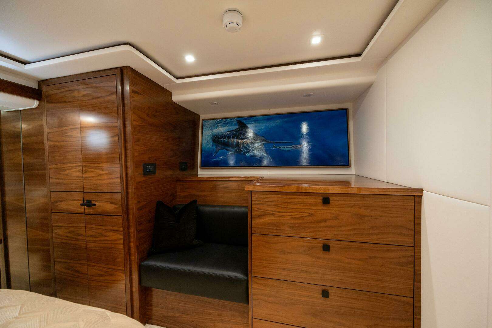 2025 Viking 82 Convertible - Image 20