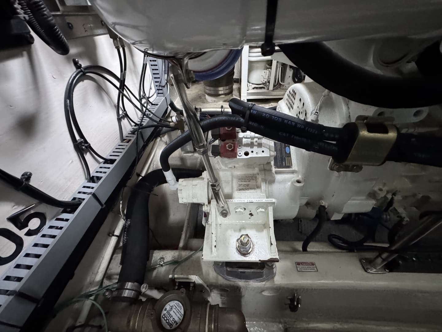 2001 Sea Ray 510 Sundancer - Image 105