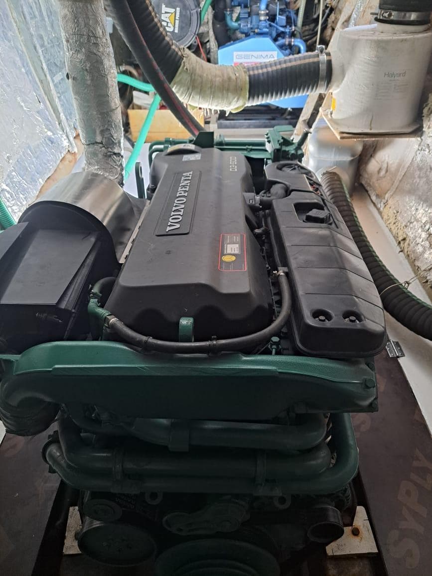Volvo Penta engine in a 2015 Power Catamaran.