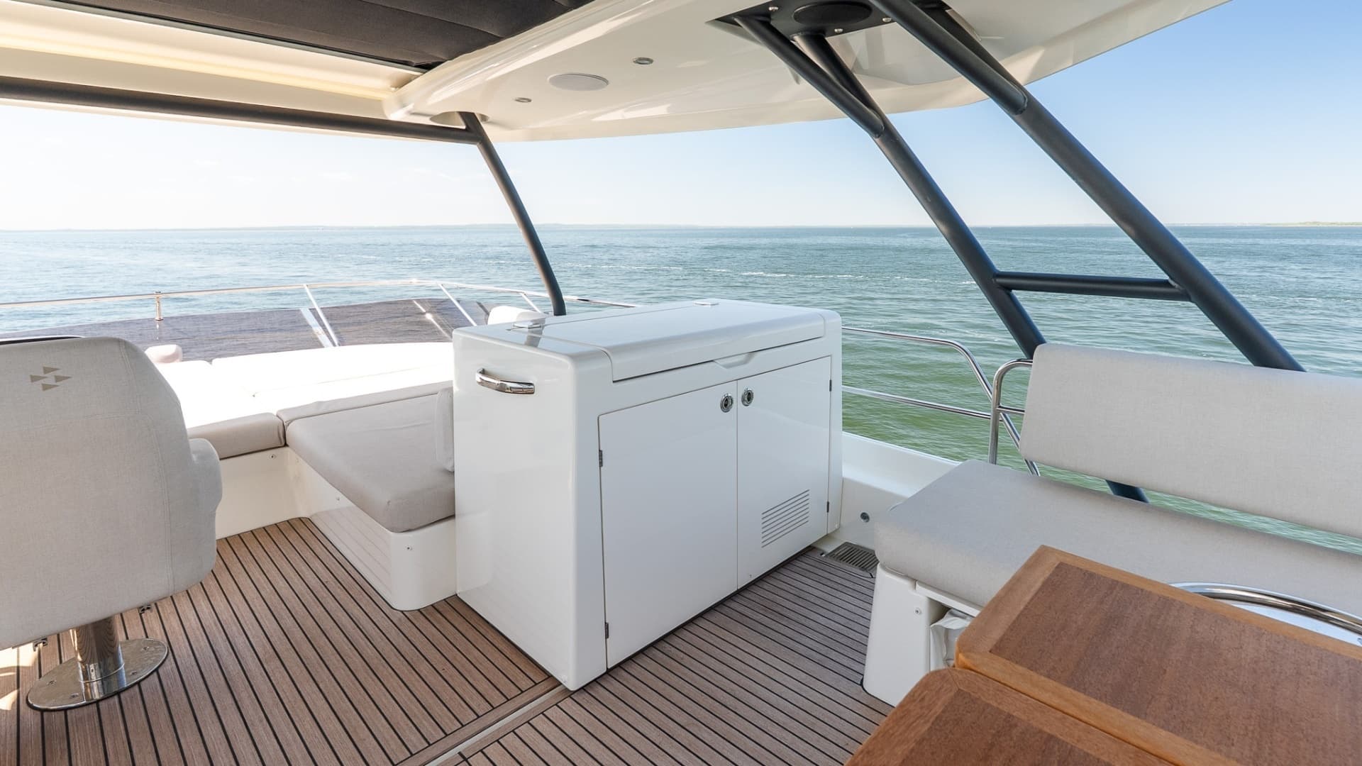 2026 Prestige F5.7 - Image 33