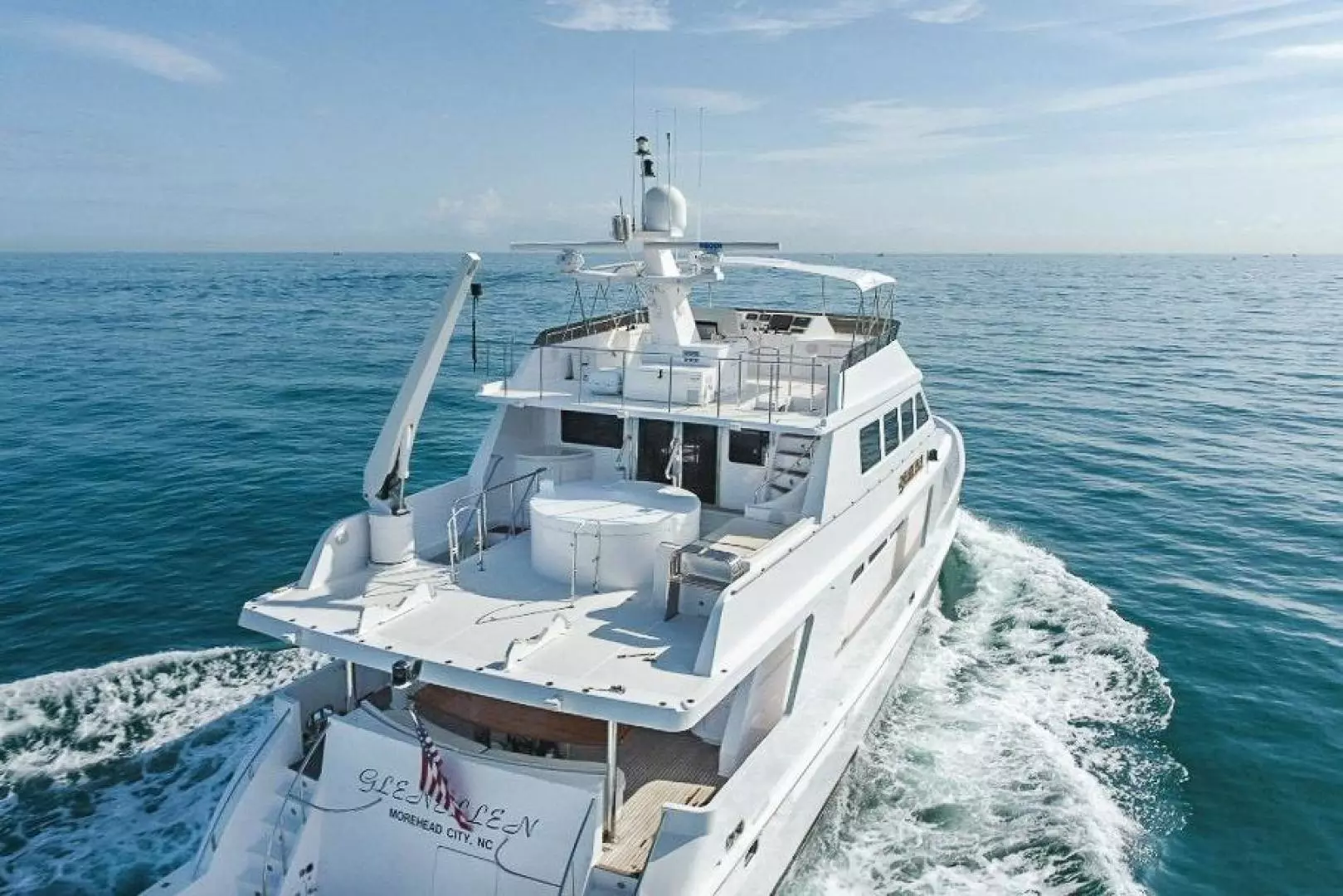 2002 President 100 Motor Yacht - Image 2