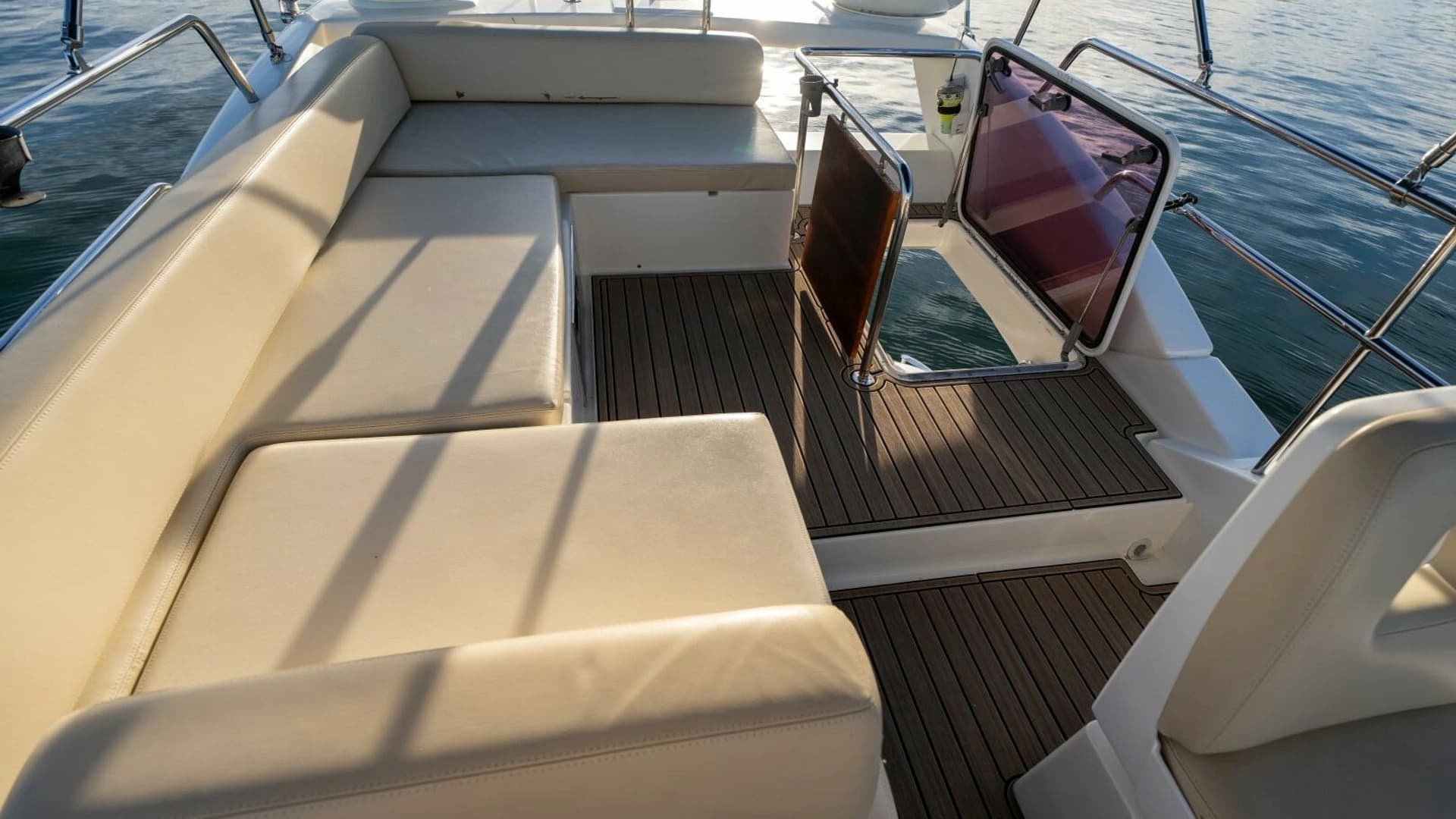 2013 Azimut 40 Flybridge - Image 56