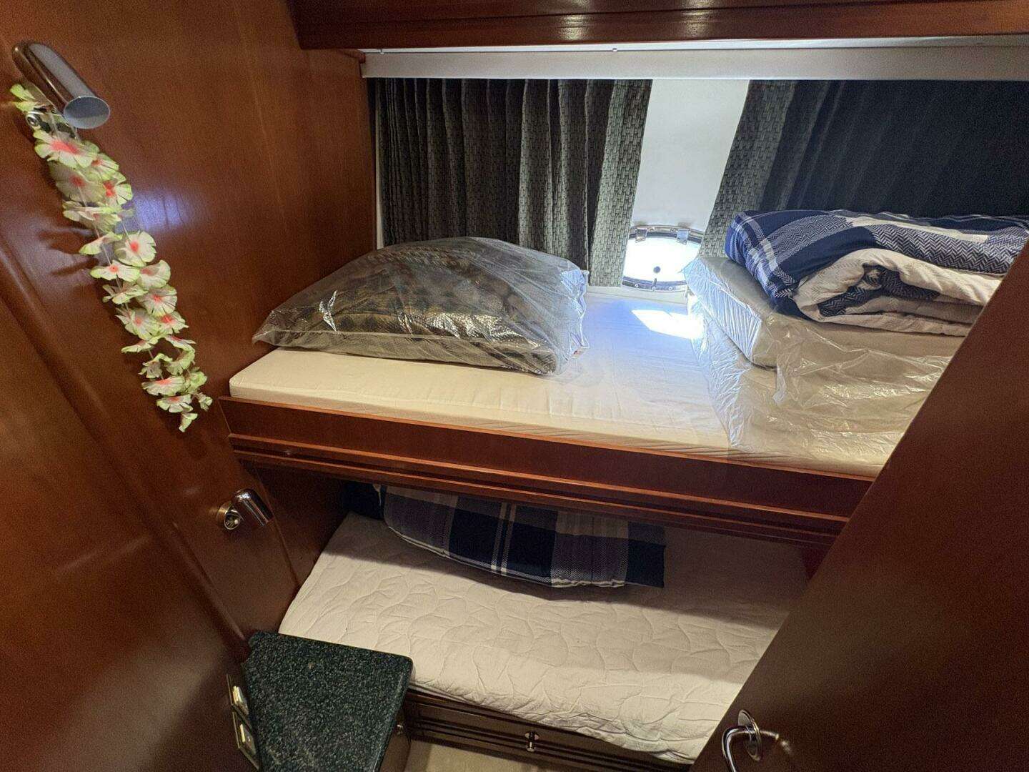 1999 Carver 530 Voyager Pilothouse - Image 45