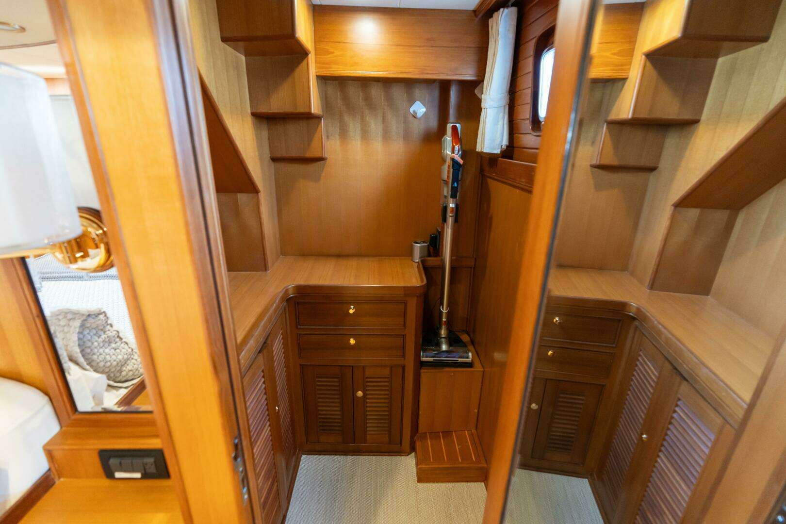 2007 Marlow 72 E-CB - Image 64