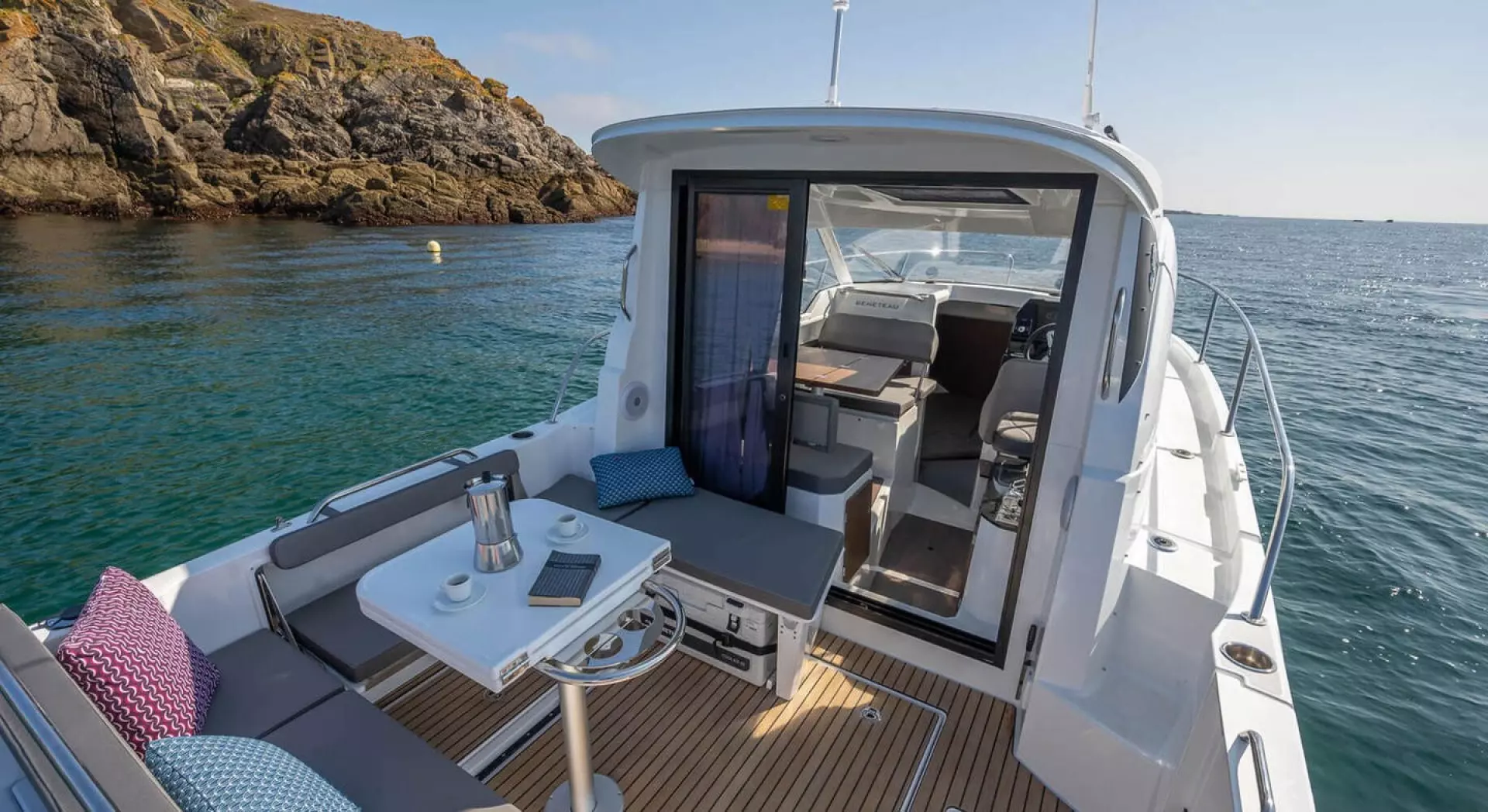 2026 Beneteau Antares 8 - Image 6