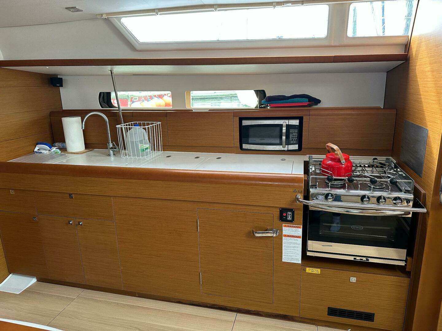 2018 Jeanneau Sun Odyssey 479 - Image 36
