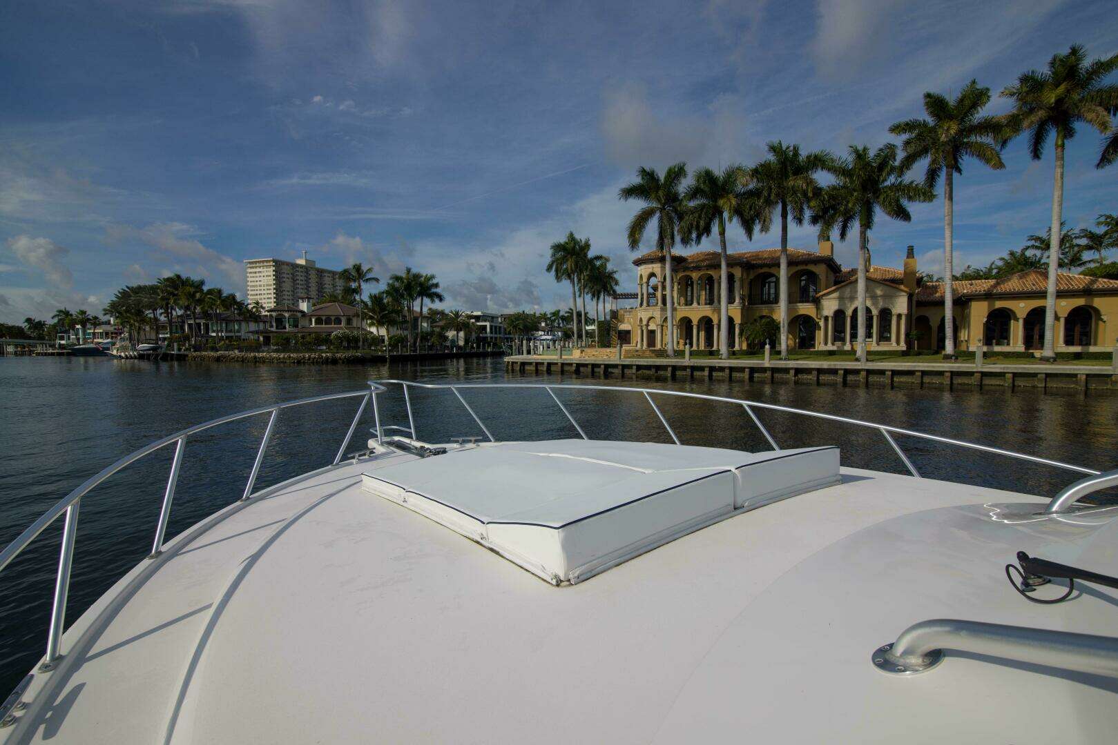 2020 Cabo 40 Express - Image 29