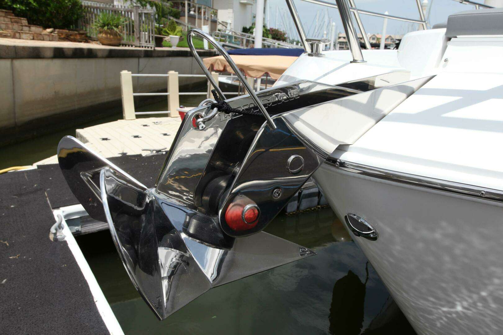 2025 Galeon — - Image 15