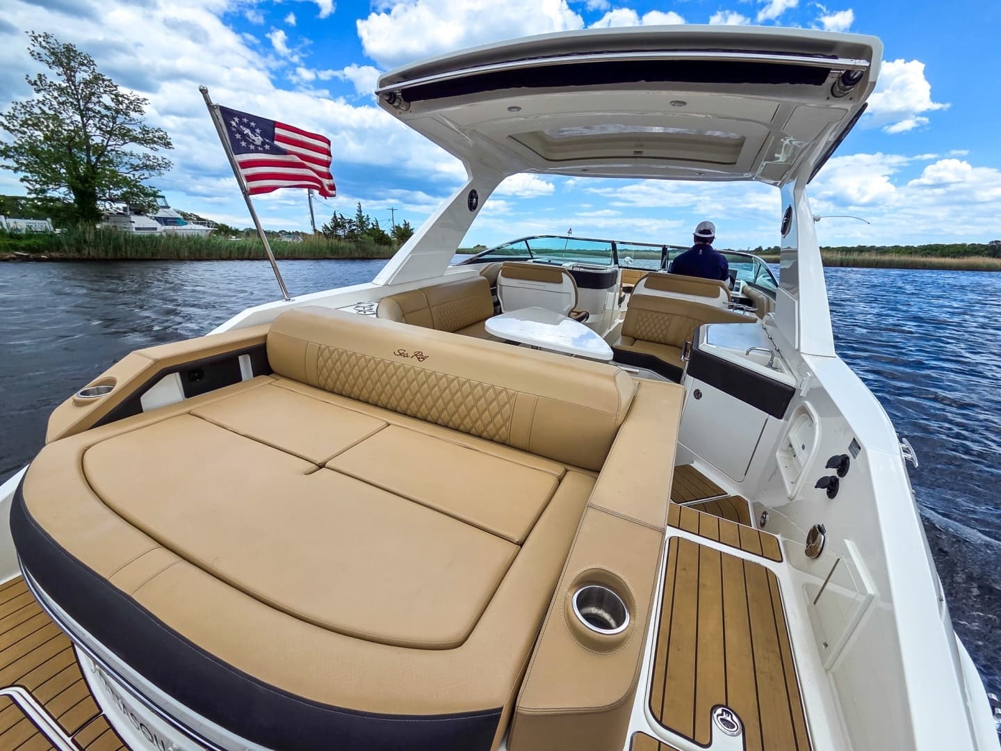 2023 Sea Ray SLX 310 OB - Image 21