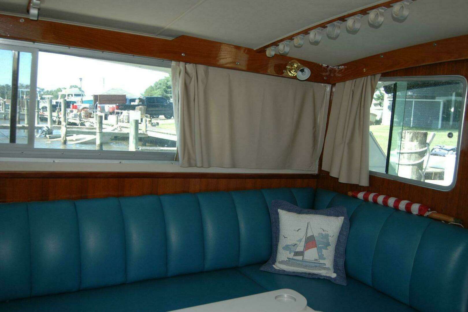1987 Bertram 33 Sport Fisherman - Image 70