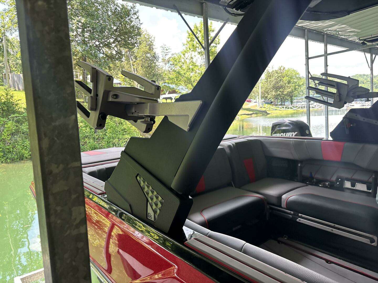 2022 Malibu 23 LSV - Image 10