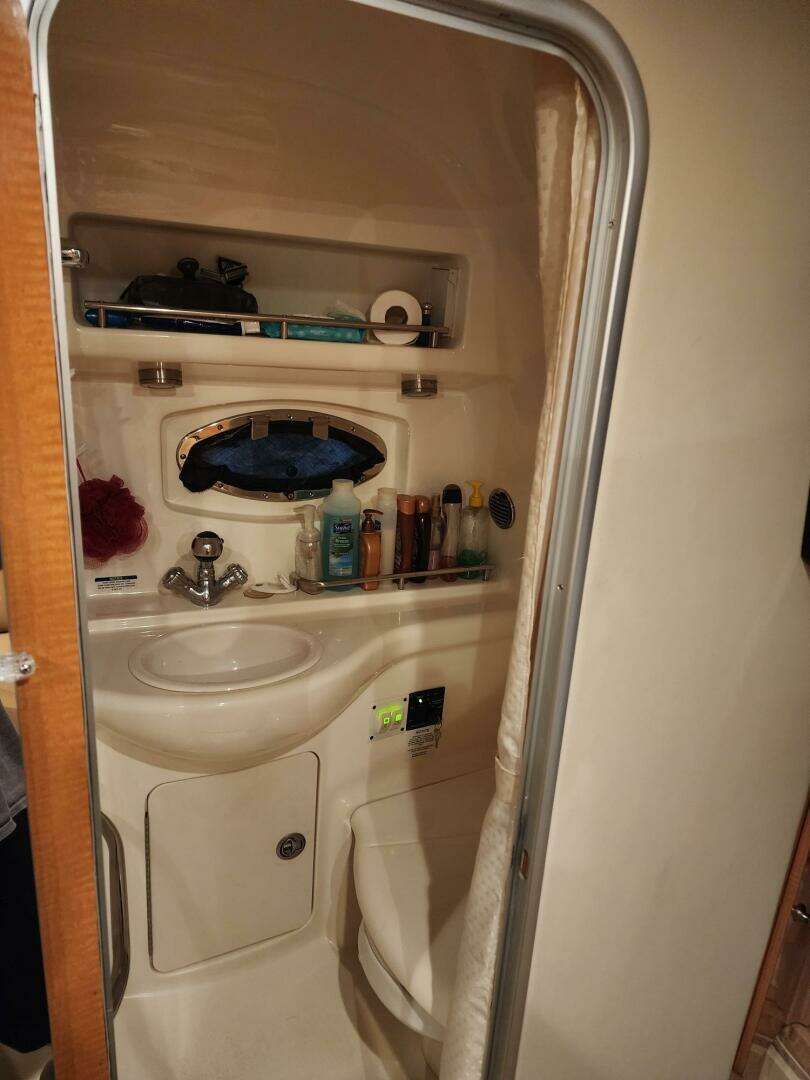 2006 Chaparral 290 Signature - Image 19