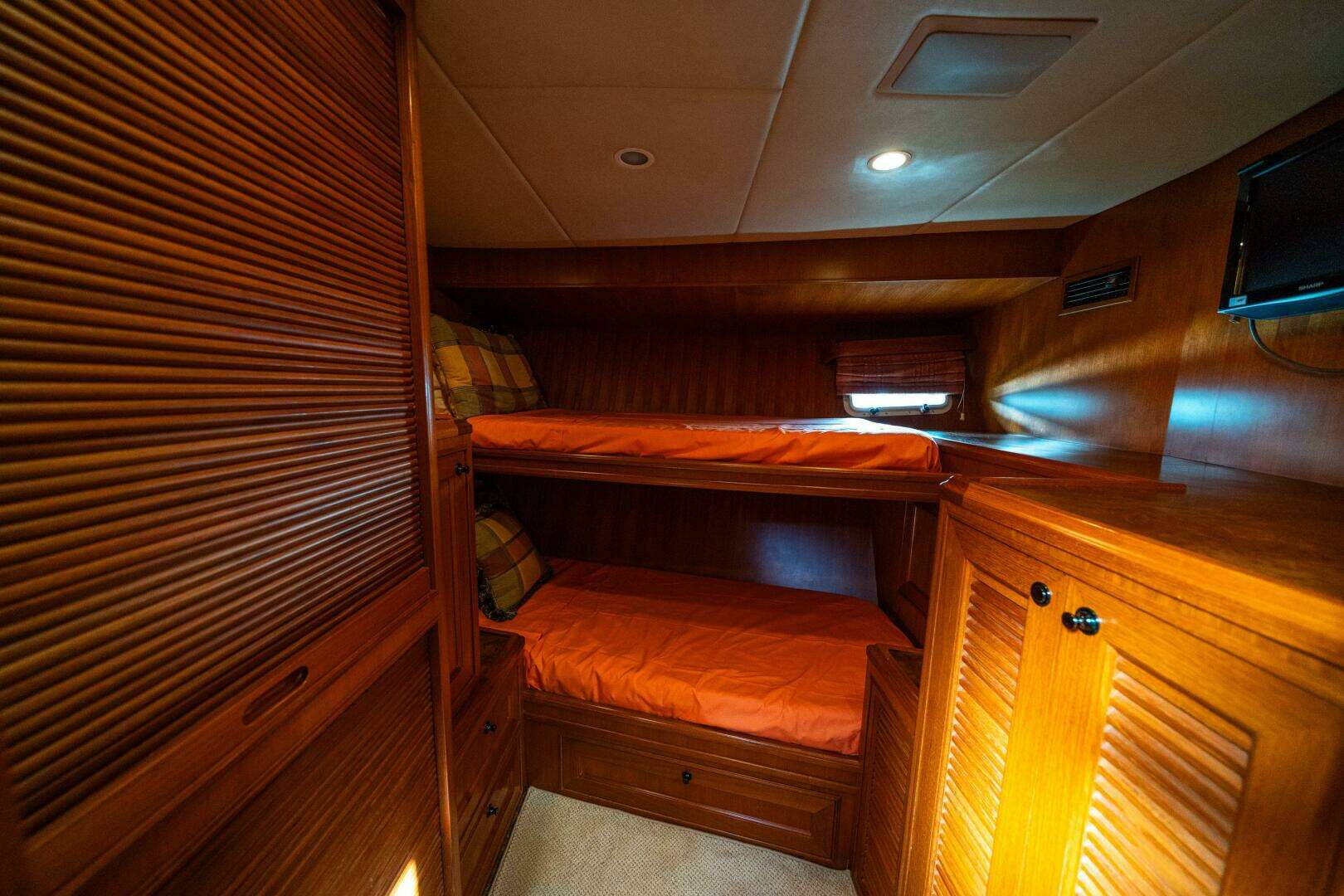 2006 Offshore Yachts 72 Pilothouse - Image 48