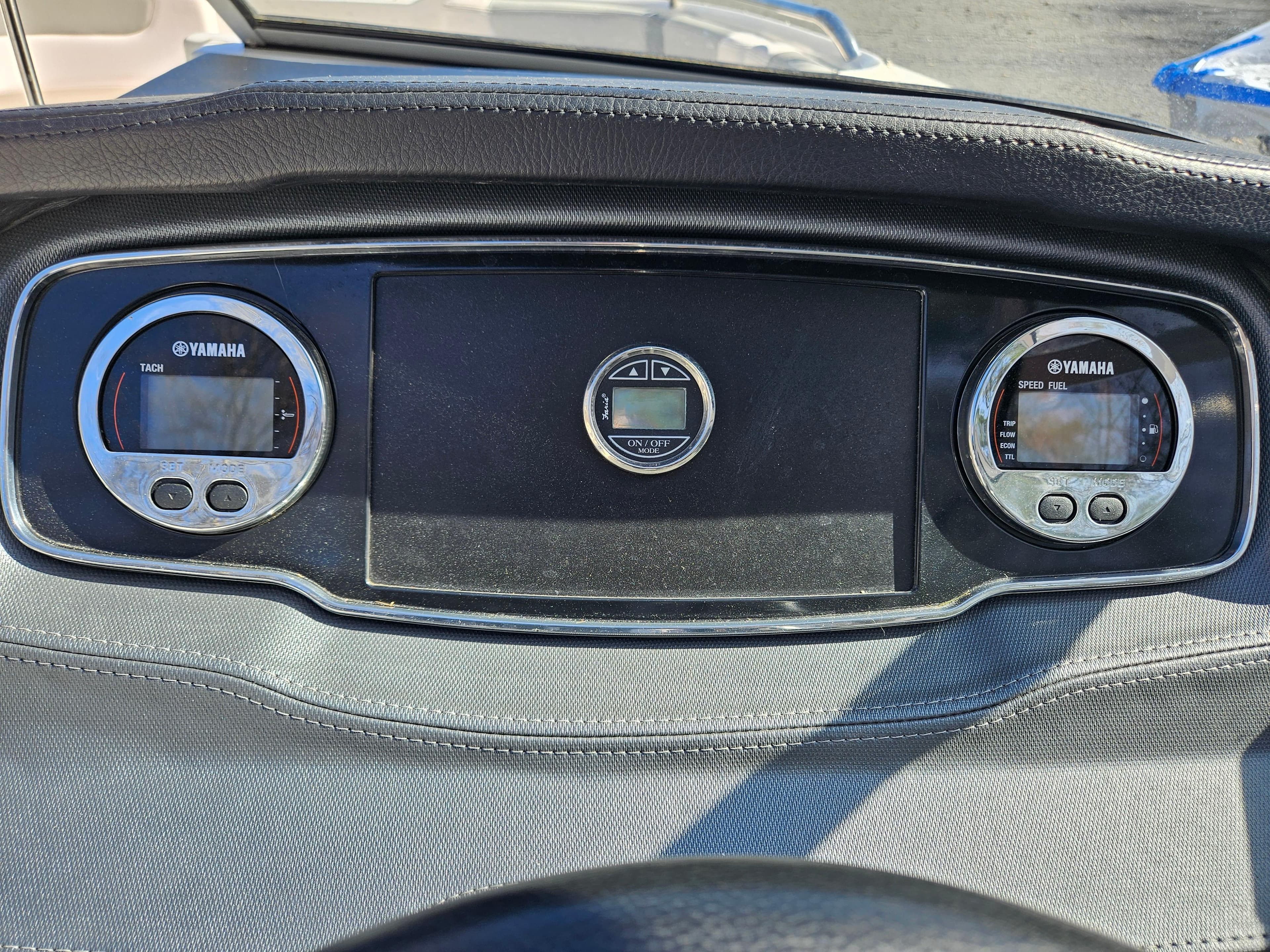 Dashboard of 2020 Chaparral 230 Suncoast with Yamaha displays.