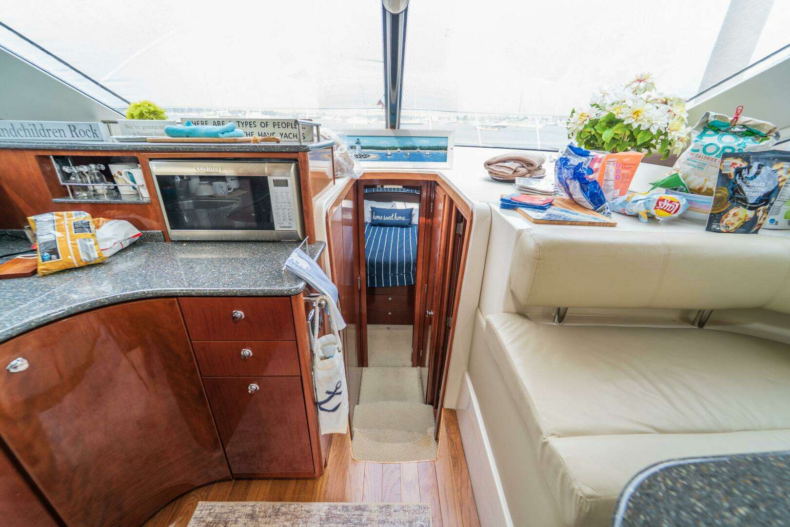 2009 Meridian 441 Sedan - Image 38