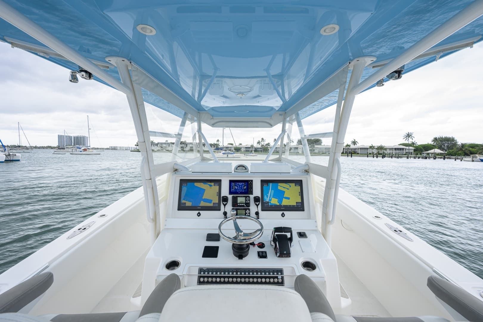 2019 Invincible 42 Open - Image 26