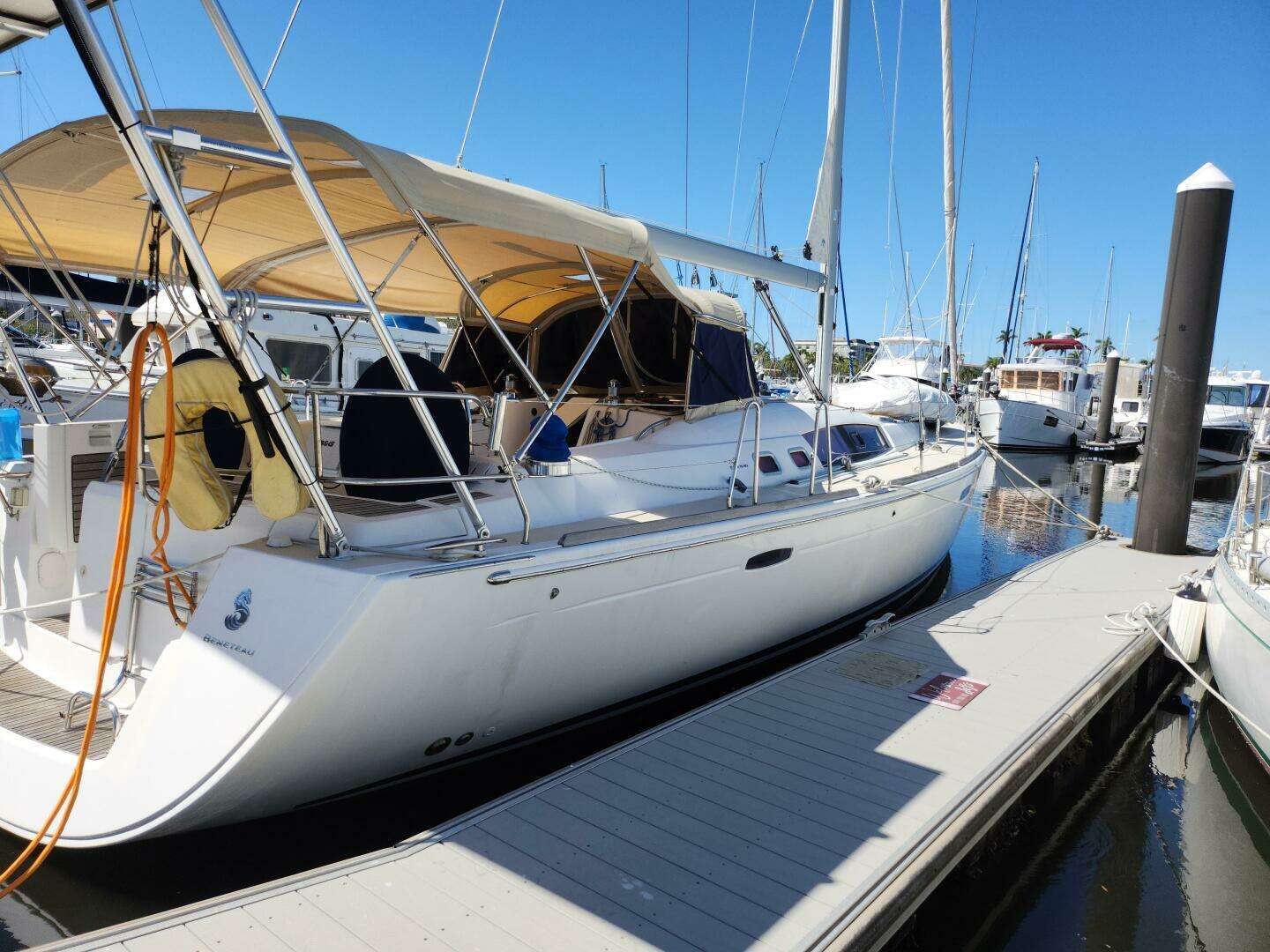 2011 Beneteau Oceanis 49 - Image 7