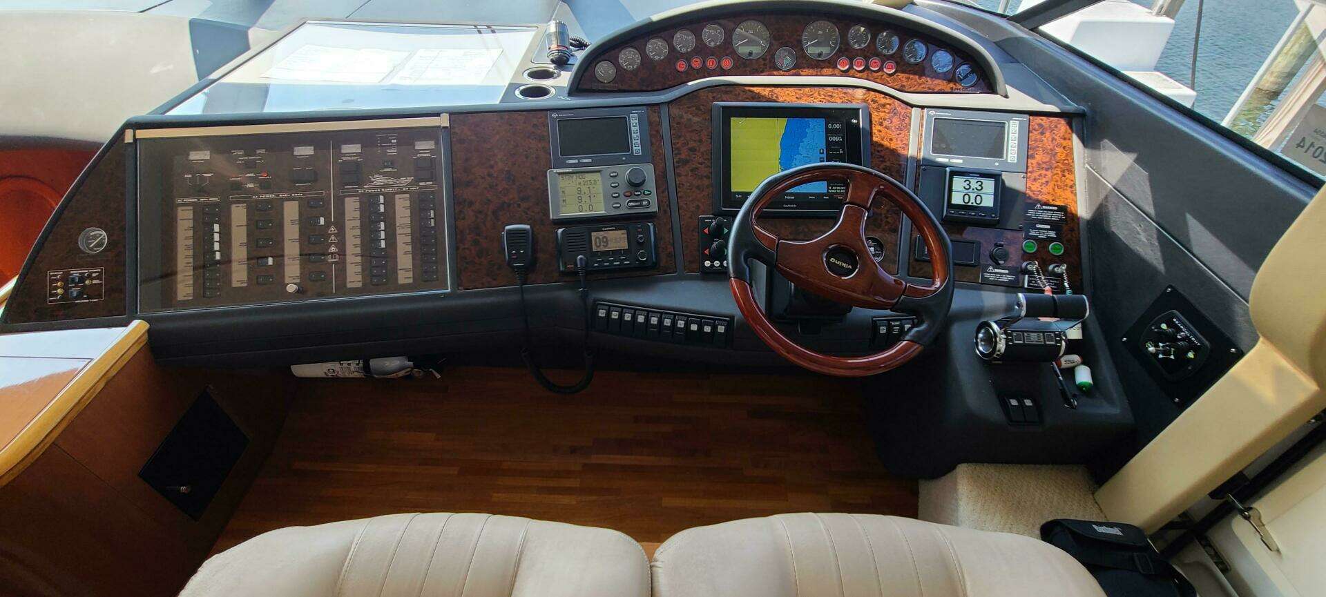 2006 Viking Sport Cruisers 61 Flybridge - Image 10