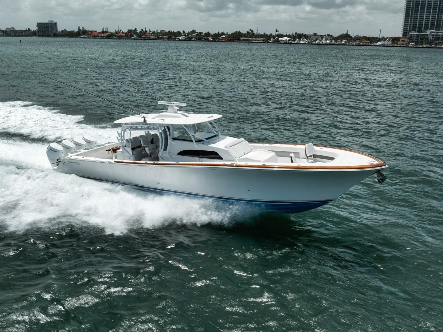 2024 Front Runner 47 Center Console boat cruising on open water.
