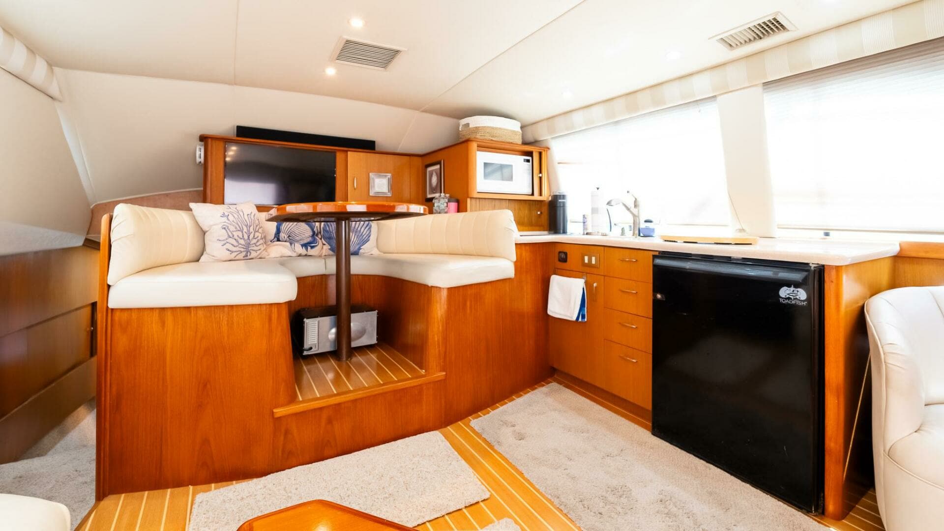 1998 Ocean Yachts 40 Convertible - Image 14
