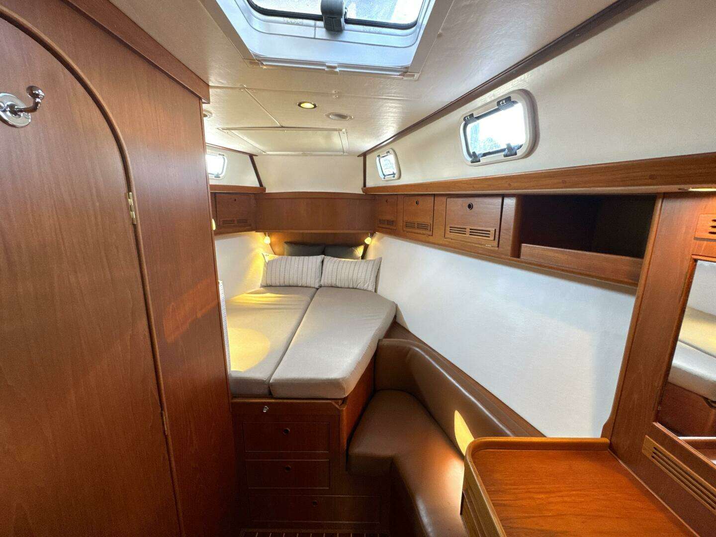 1999 Bowman 48 Aft Cockpit - Image 5